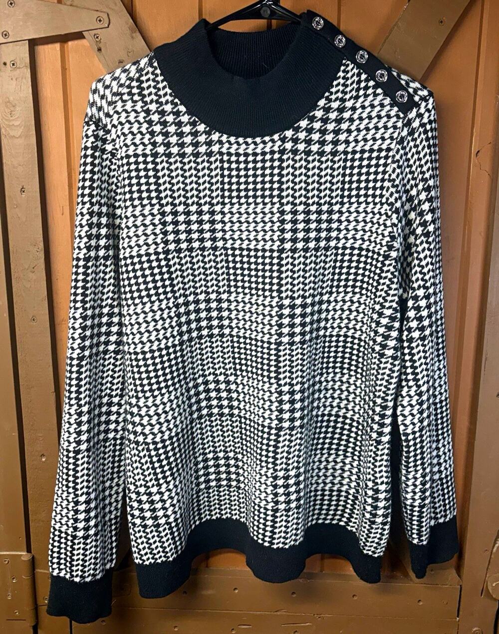 Calvin Klein Womens L Black White Houndstooth Mock Neck Sweater Button Shoulder
